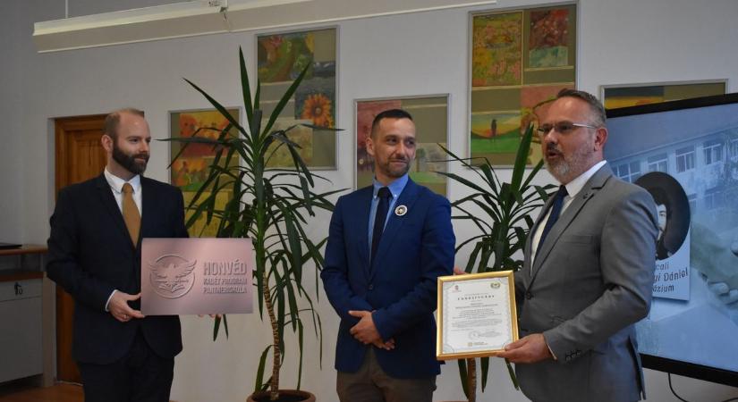 Különleges katonai programhoz csatlakozott a marcali gimnázium