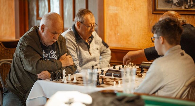 Sakkverseny - Agyban nagyok voltak Csepregen - fotók