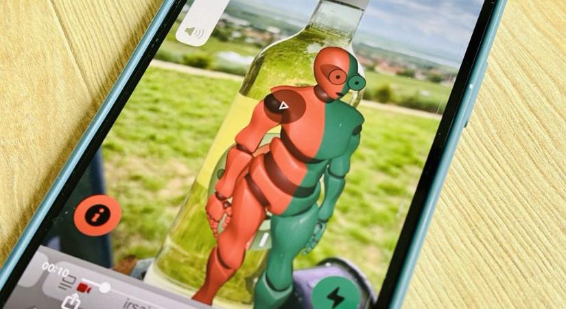Ő IS PÉCSI! Bemutatkozott a virtuális borász, aki információkat suttog a fülünkbe ivás közben