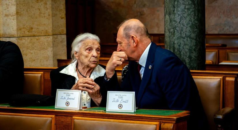 Tudtad? Hetven év után nők is választhatják újra ezt a hivatást