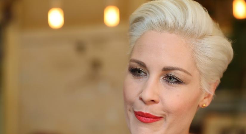 Lehullt a lepel: A TV2-től távozó Orosz Barbara így tölti a kényszerpihenőjét