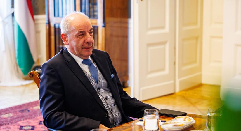 Fontos kéréssel fordult a pápához a köztársasági elnök