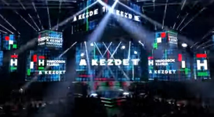 Himnusz és lézershow – így kezdődött Orbán Viktor harcos klubestje