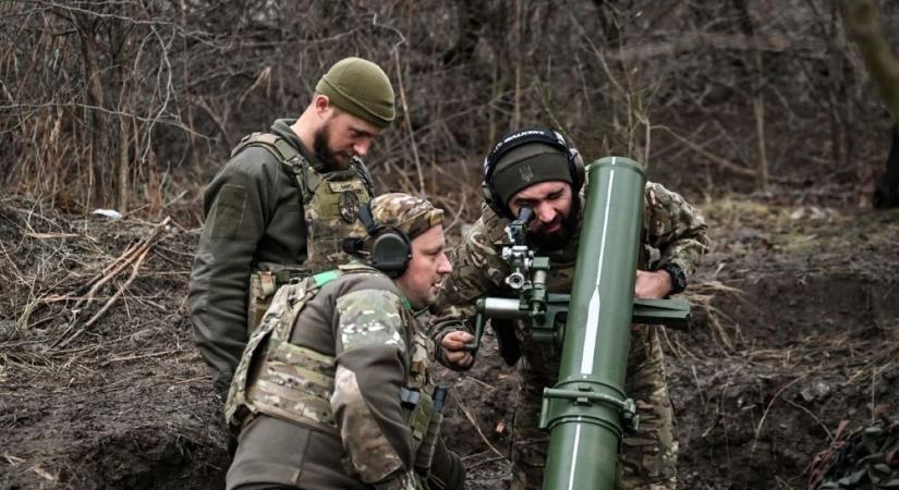 „Hülye parancsokra” hivatkozva távozott egy ukrán dandárparancsnok, vezérkari vizsgálat indult ellene