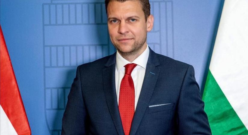 Menczer Tamás: az ellenfél Ukrajnát, a „kék-sárgát” választotta és Ukrajnáért tönkretennék a hazánkat