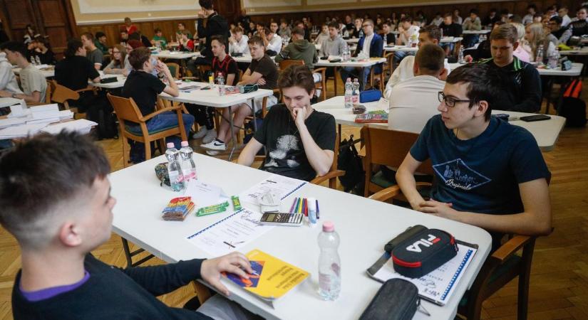 A 14. SZErethető MAtematika (SZEMA) versenyt rendezték