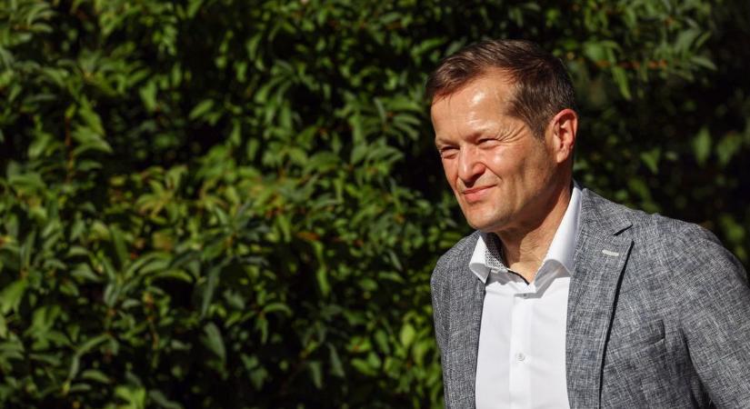 Nobel-díjas üzen a diákoknak Győrben