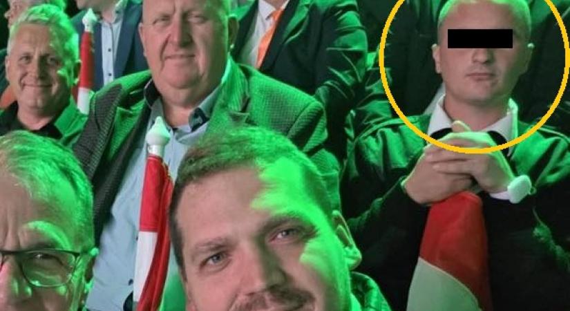 Reagált a fideszes képviselő a szelfijén szereplő pedofilra