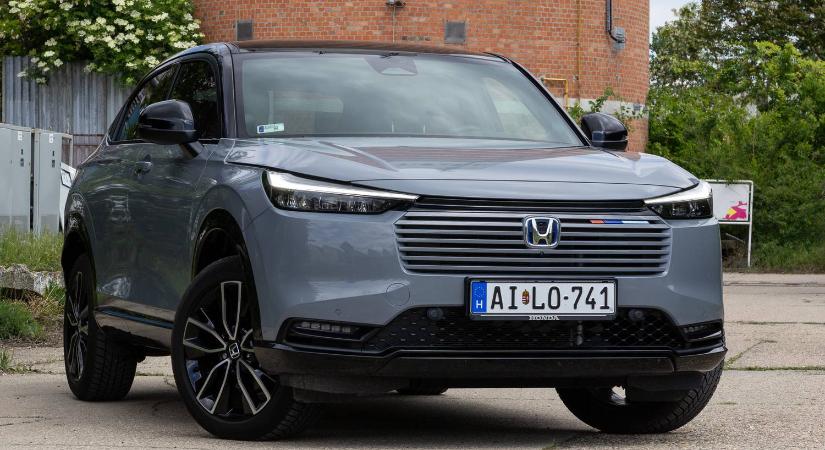 És a legjobb mellékszereplő díját kapja... - Teszt: Honda HR-V e:HEV Advance Style Plus - 2025.