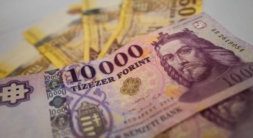 40 ezer forintot kapsz az államtól, ha ez igaz rád – Mutatjuk a támogatás feltételeit