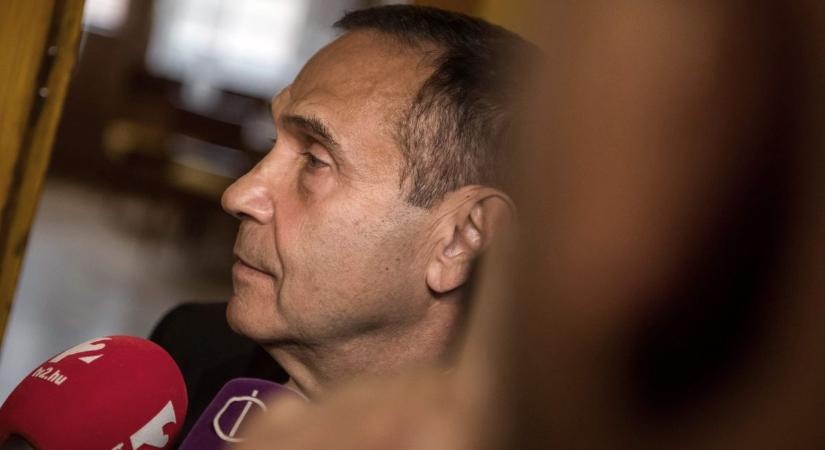 Sorsszerű véletlen, hogy éppen a Nemzetközi Sportújságíró-szövetség (AIPS) kongresszusának napján kellett börtönbe vonulnia Gyárfás Tamásnak