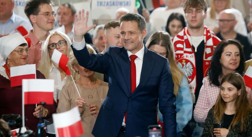 Az első forduló eredménye „kozmetikai különbséget” mutat a két lengyel jelölt között