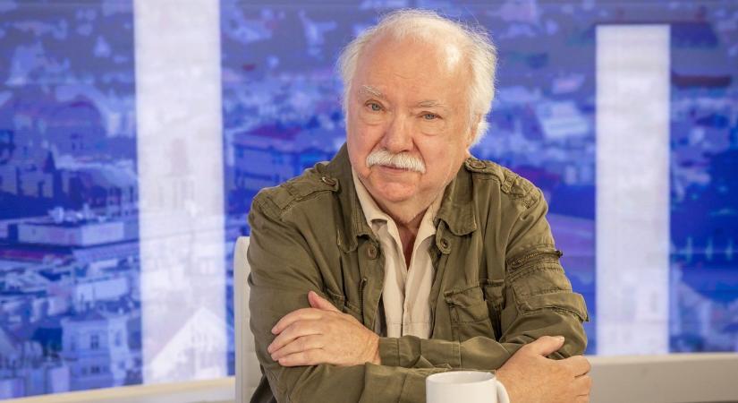 Megdöbbentő: leköpték az utcán Farkasházy Tivadart, és ez nem minden