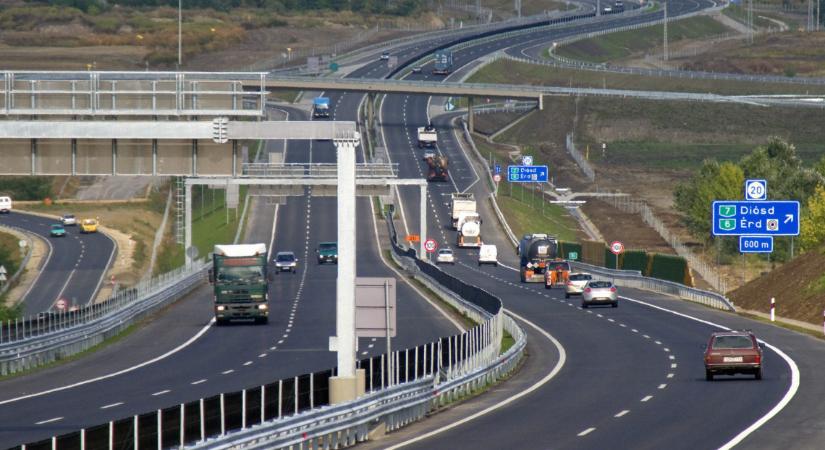 Autópálya-munkást gázoltak halálra az M6-oson