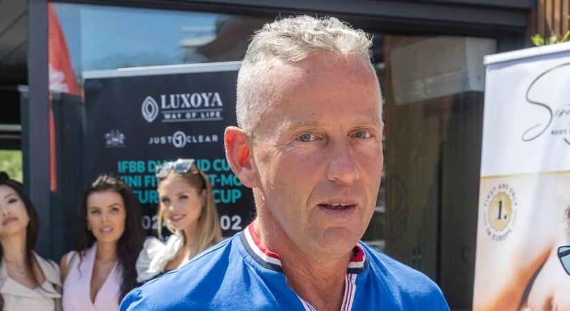 Schobert Norbi alaposan pórul járt az ebéddel, amit saját oldalukról rendelt