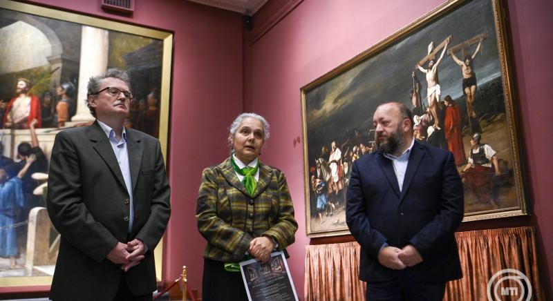 Részlegesen felújították a Golgotát