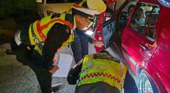 Illegális tuningtalálkozó Győrben, megjelentek az ETO Parknál a rendőrök is – videó