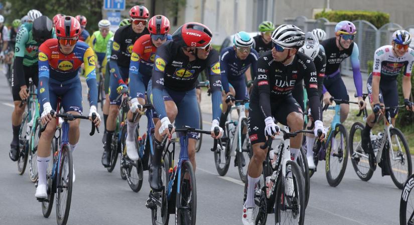 Tour de Hongrie: így nézett ki a levegőből a lovasberényi szurkolás