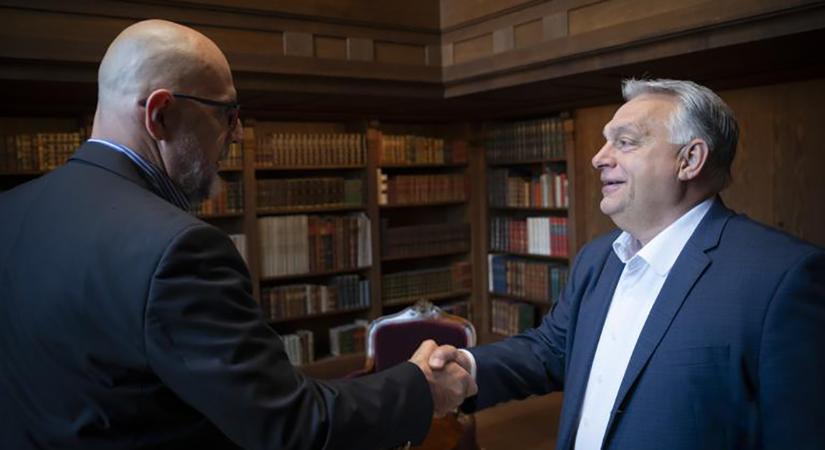 Orbán Viktor Kelemen Hunornak: a magyar kormány készen áll az együttműködésre