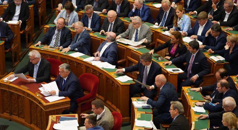 Ez történik ma az Országgyűlésben
