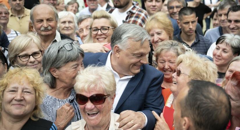 Kiköpöd a kávét, ha meglátod, mennyi volt az átlagkereset márciusban