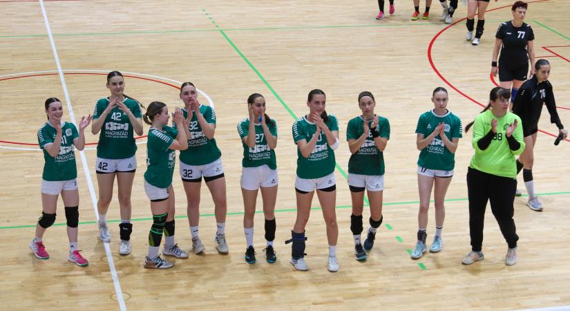 Dupla győzelemmel zártak a női kézisek