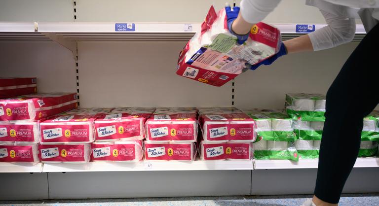 Zuhannak az árak: 3500 drogériai termék érintett