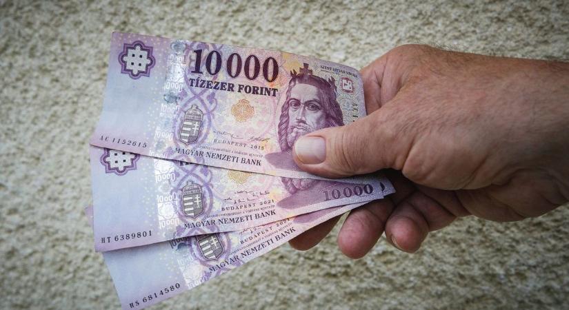 Milliós kölcsönökhöz segítette ismerőseit egy nádudvari férfi