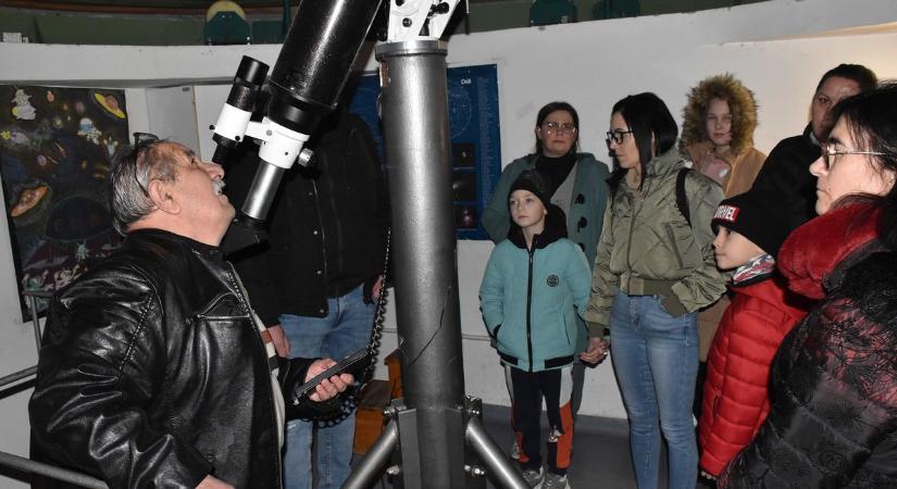 Óriási örömhírt jelentett be közösségi oldalán a jászberényi könyvtár, rangos díjat kaptak