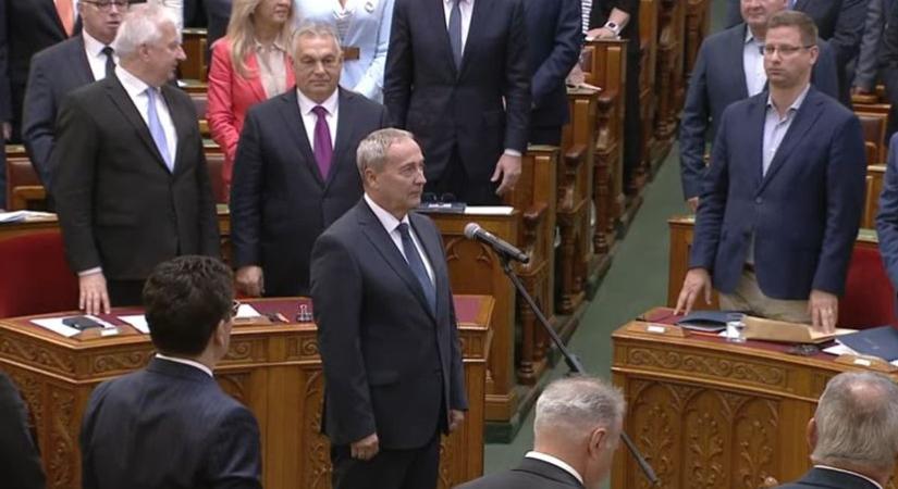 Lemond képviselői mandátumáról Kovács Zoltán