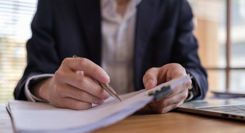 Fontos határidő jár le kedden éjfélkor: rengeteg magyar pénzét érinti