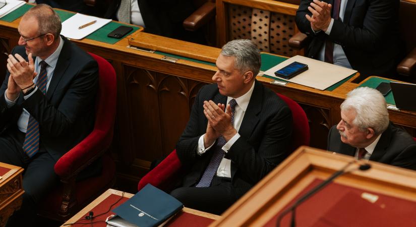 Elfogadta az Országgyűlés Lázár János javaslatát is