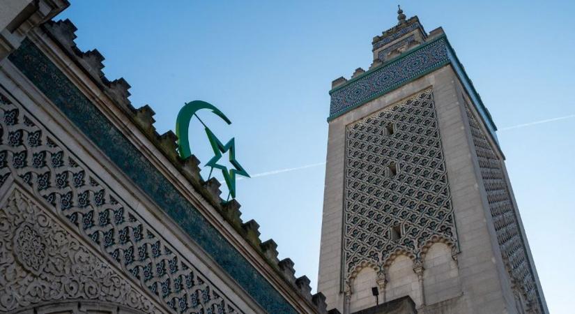 Bukjon az Ötödik Köztársaság, jöjjön az iszlám törvénykezés – kiterjedt hálózat dolgozik ezen
