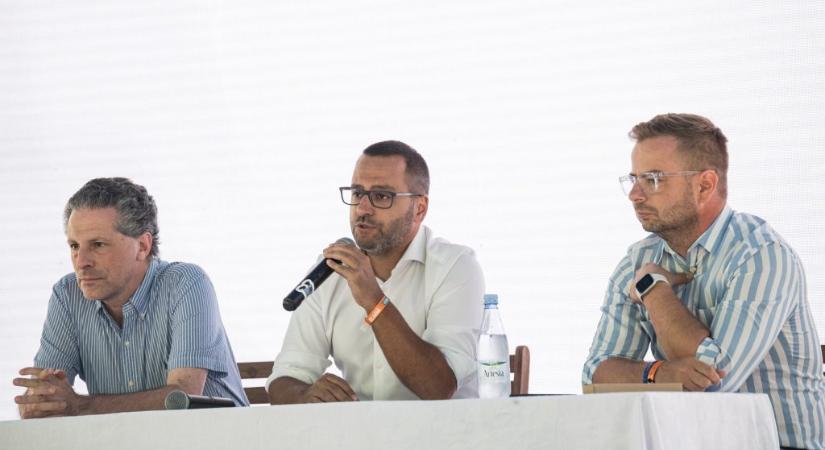 Nem ment el a bíróságra Lánczi András, elnapolták az Átlátszó és Szuverenitásvédelmi Hivatal tárgyalását