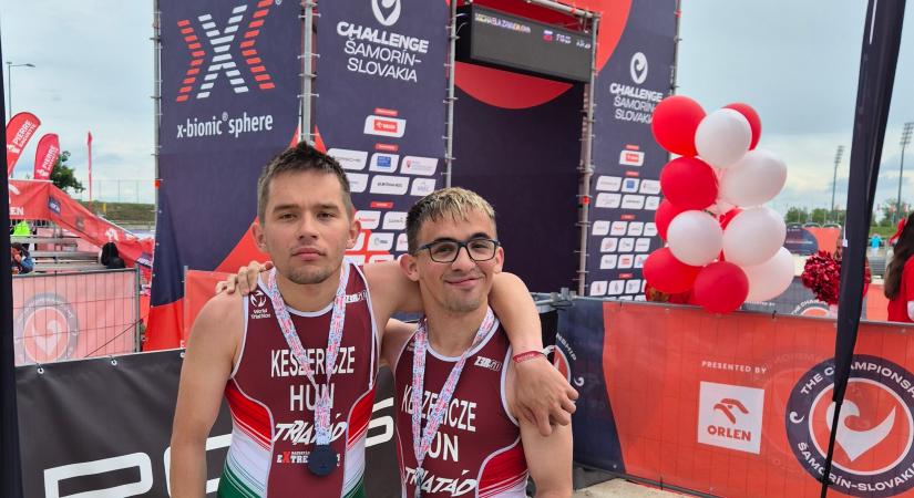 Sporttörténelmi sikert aratott a Triatád a szlovákiai triatlon versenyen