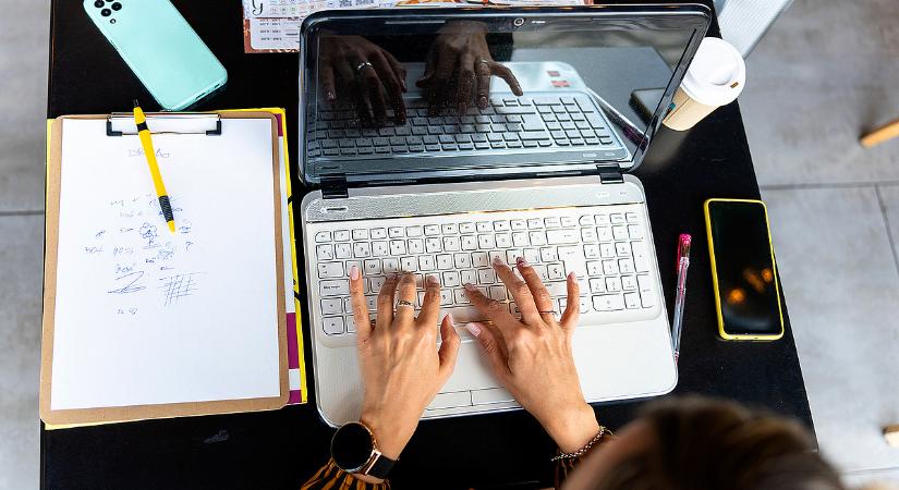 Bizony, még mindig hívószó a home office