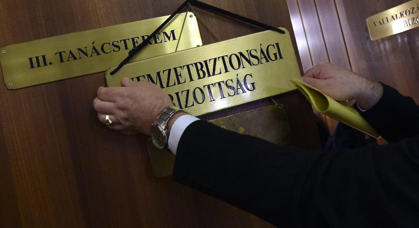 Politikai kapcsolatokkal is bíró ukrán kémet fogtak el