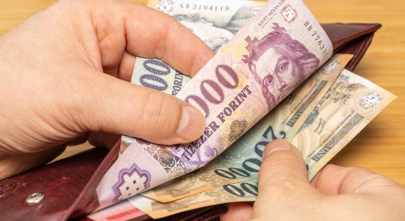 Itt a friss kimutatás: ennyi pénzt visz haza az átlagmagyar! Te köztük vagy?
