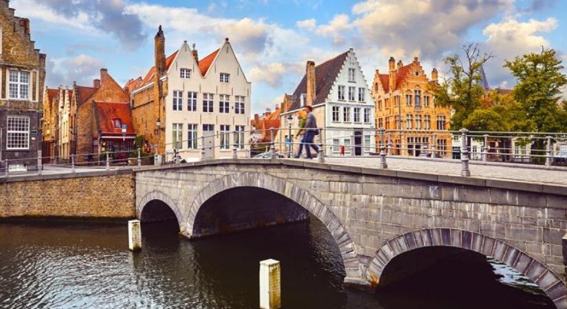 Betelt a pohár: Ez az európai város felszólította a turistákat, hogy fejezzék be a történelmi örökségük folyamatos lopását