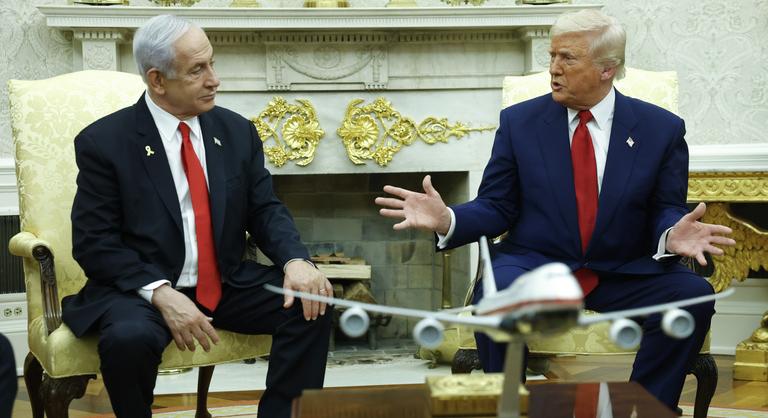 Titkos üzenetek a Fehér Házból: Trump le akarja zárni a gázai háborút, egyre rosszabb a viszonya Netanjahuval