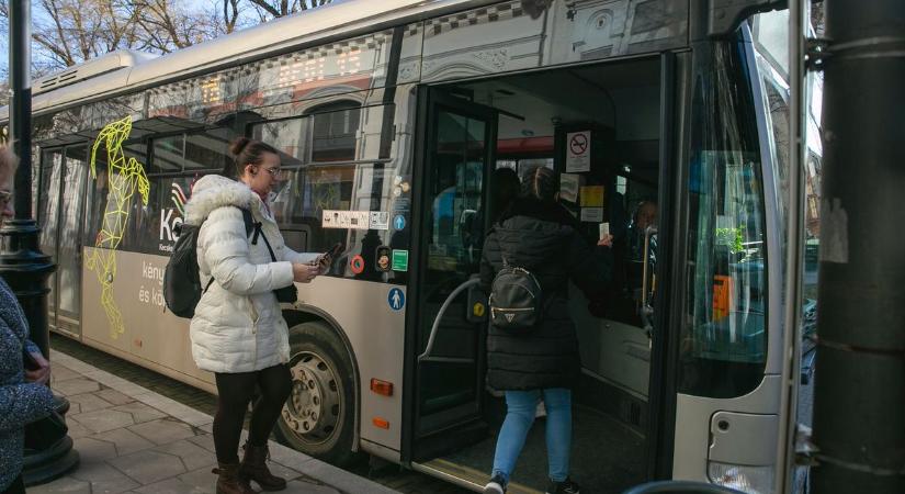 Kísérleti buszjáratot indítanak, fontos figyelmeztetést adott ki a NAV