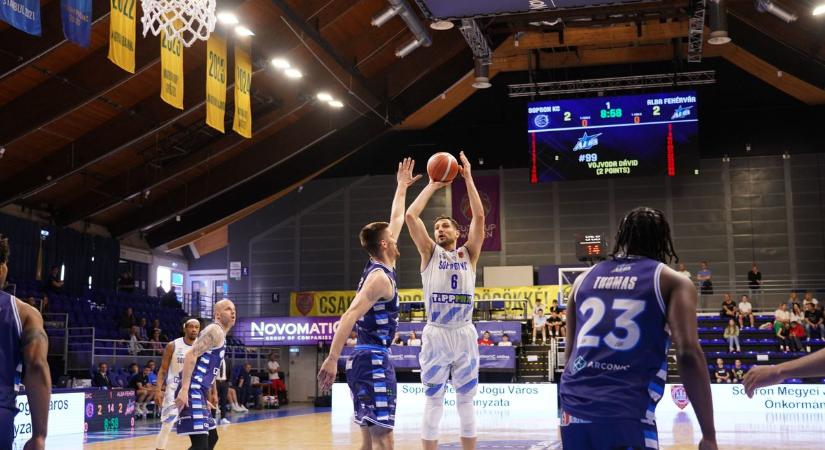100 pontot dobva nyert és lett hetedik a Sopron KC - fotók