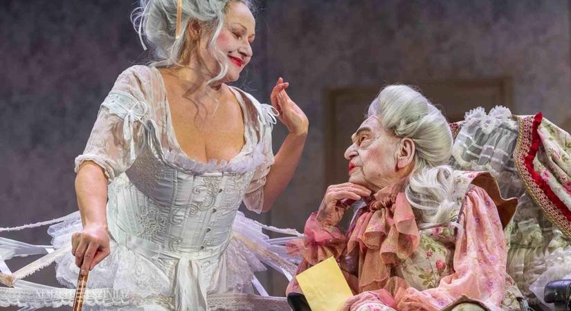 TEATRALIZÁLT KÁOSZ Eugène Labiche – Marc-Michel: Olasz szalmakalap / Nemzeti Színház