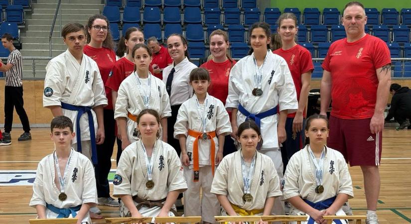 Kiváló eredményekkel tértek haza a VTSE sportolói