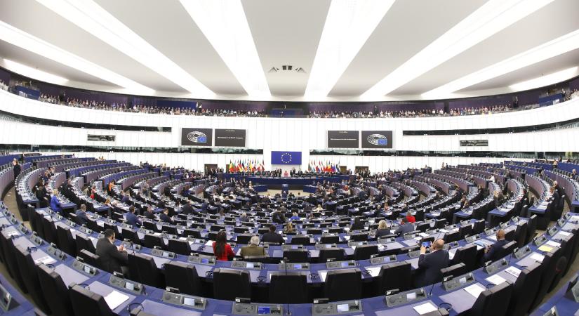 Már szerdán vitázhat az Európai Parlament a „nagytakarítási” törvényről