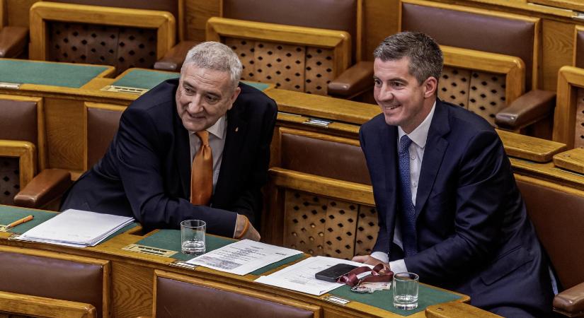 „A magyar társadalom túlélte a régi ÁVH-t, túl fogja élni ezt az újat is” – Össztűz a Fidesz üldözési törvényére az parlamenti vitában