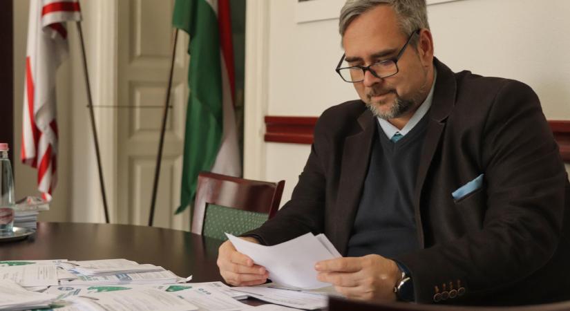 "Zajlik egy olyan abszurd folyamat, aminek hatalmas bukás a vége" – mondta Kiss László