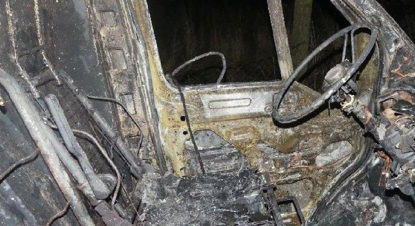 A szakítás után gyújtotta fel szerelme furgonjait az ámokfutó
