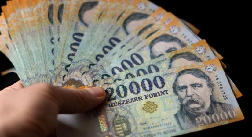 Így emelkedtek a bérek tavalyhoz képest