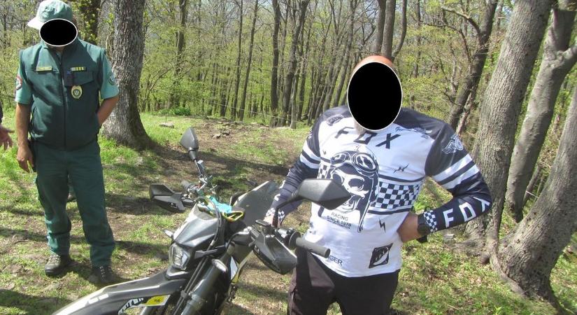 Velük bővült a mátrai motorosok szégyentablója, elképesztő, mit követtek el